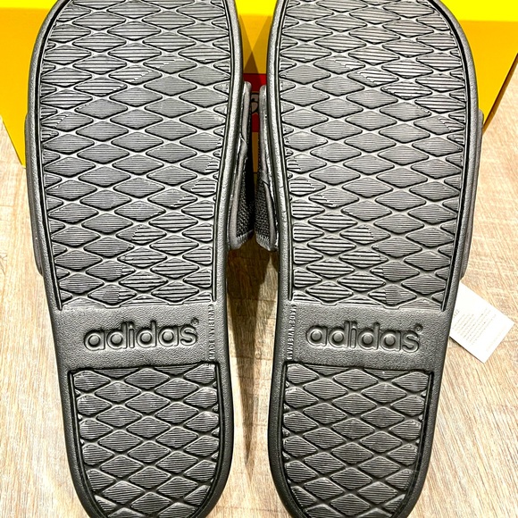 Adidas x LEGO - Men’s 12 - NWT - Adilette Comfort Slides 2022 - Picture 3 of 16